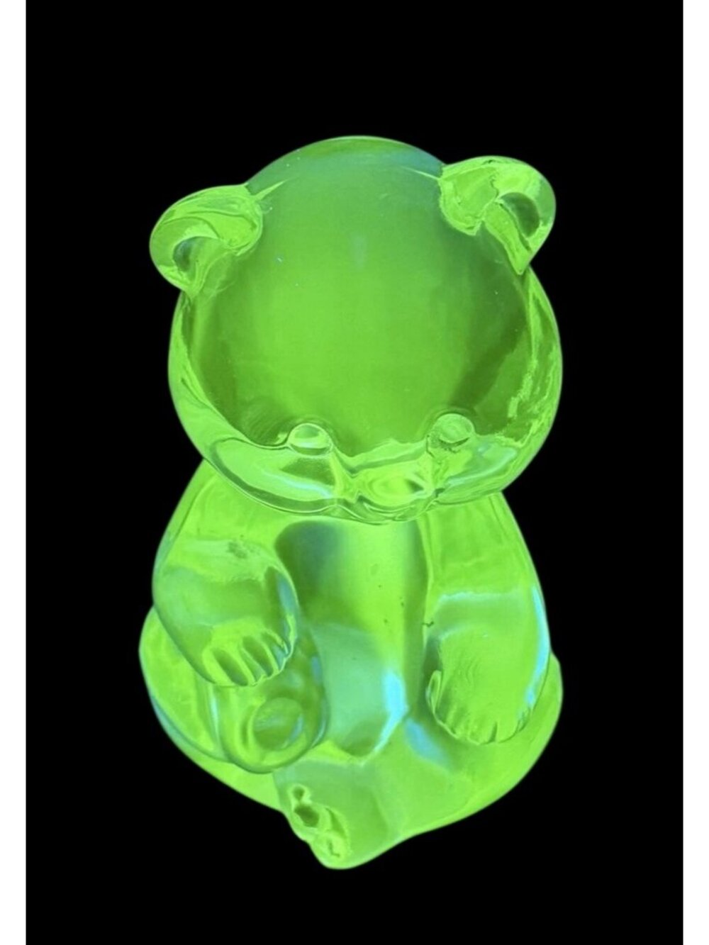 Vtg Fenton Clear Glass Sitting Bear Figurine Paperweight Glows under UV light